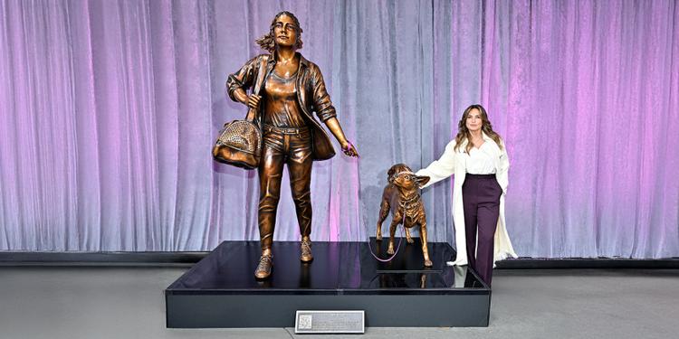 kristen visbal partners with purple leash project